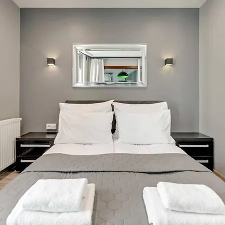 Apartment Sectret Place
